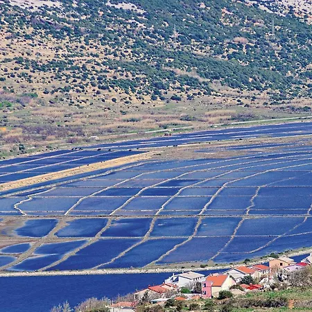 Διαμέρισμα Lovely In Pag With House Sea View *